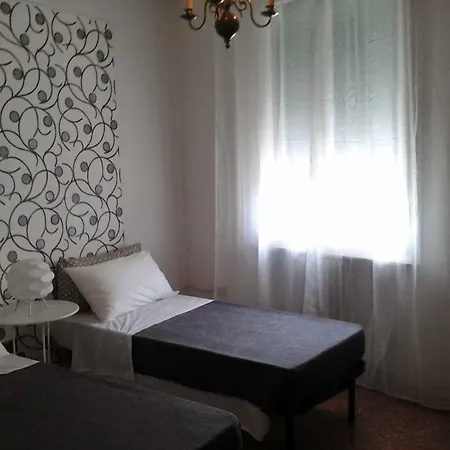 Bed & Breakfast L.t. Schneider Bologna