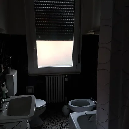 Alojamento de Acomodação e Pequeno-almoço L.t. Schneider Bolonha